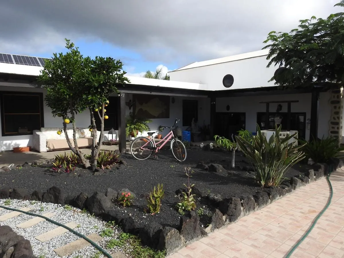 Habitaciones Dona Cris Puerto del Carmen  Guest house