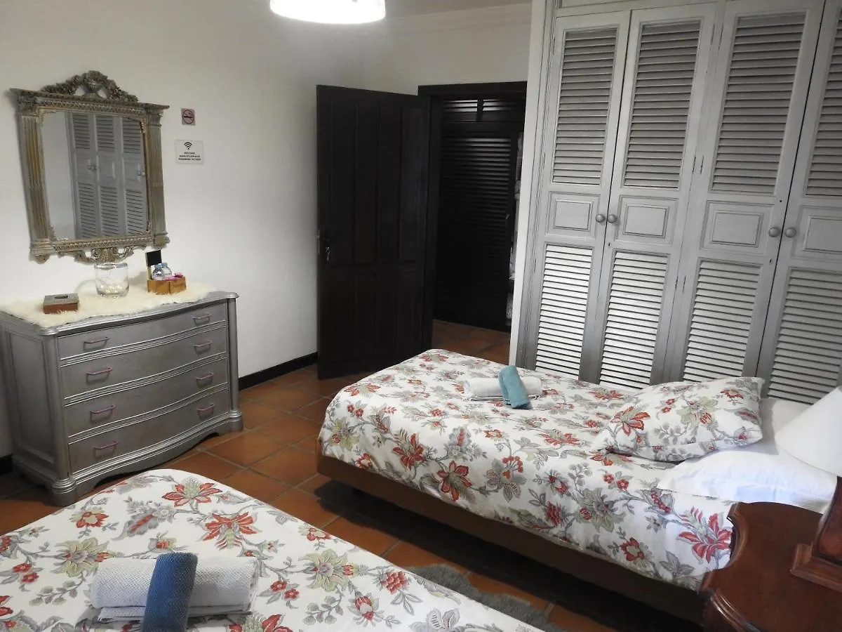 Habitaciones Dona Cris Puerto del Carmen  Spain